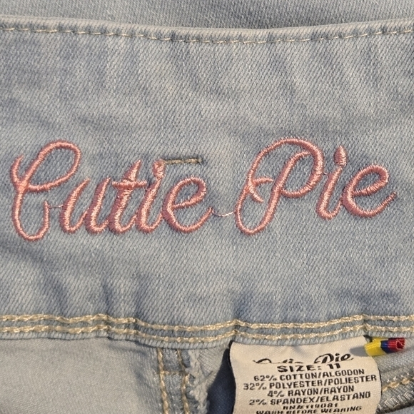 CUTIE PIE Women's Light Wash Stretchy Skinny Distressed Denim Jeans Size 11 - Picture 7 of 9